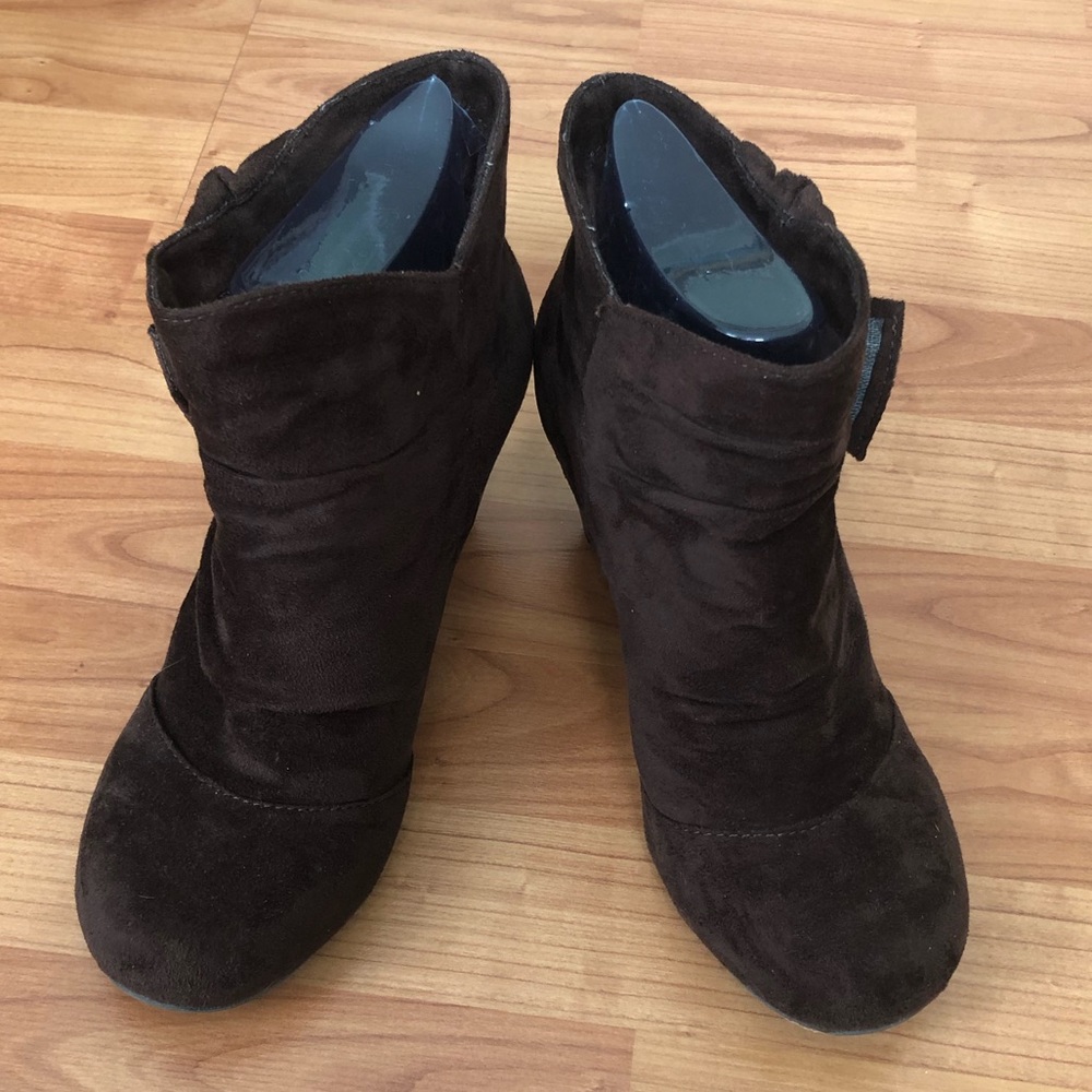 Rampage Brown Faux Suede Boots with bow accents